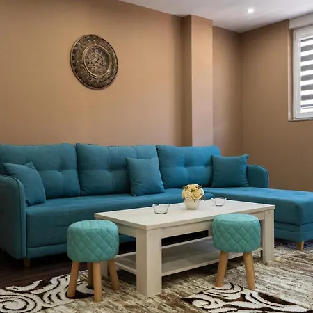 Ema, Asja, Eda アパート