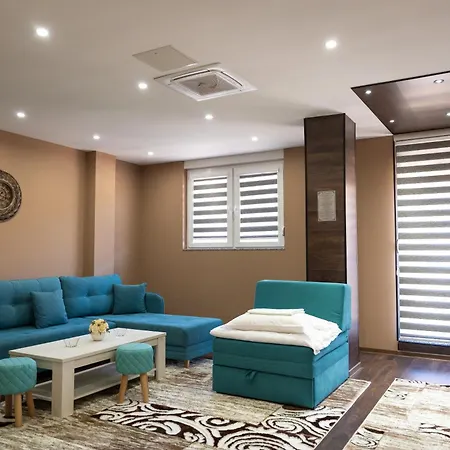 アパート Ema, Asja, Eda