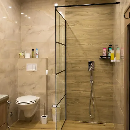 Ema, Asja, Eda * زينيتشا