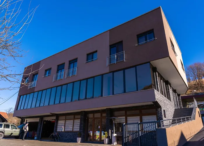 Ema, Asja, Eda * Zenica